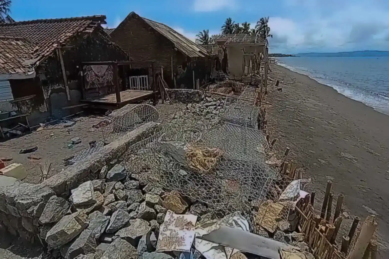 Masyarakat Harap Pantai Ampenan Dapat Perhatian Pemkot Mataram