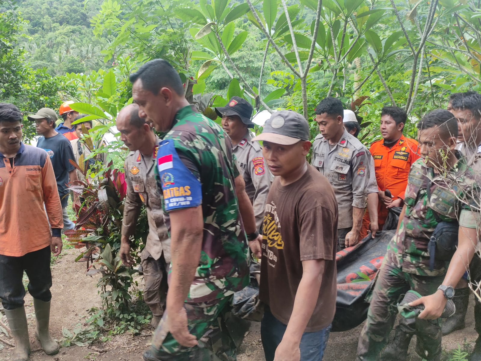 Jenazah Korban Longsor Ditolak Dibawa Ke Rumah Sakit Ntbsatu Com