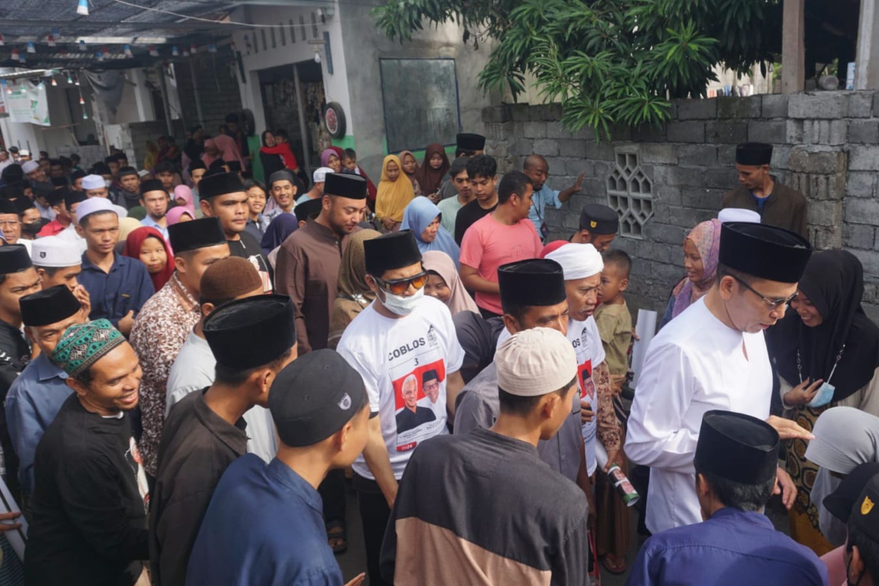 Tgb Zainul Majdi Pantau Sebaran Apk Ganjar Mahfud Di Pancor Lombok Timur Ntbsatu 9103