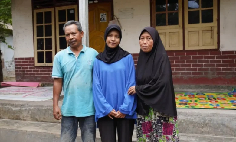 anak buruh perkebunan kelapa