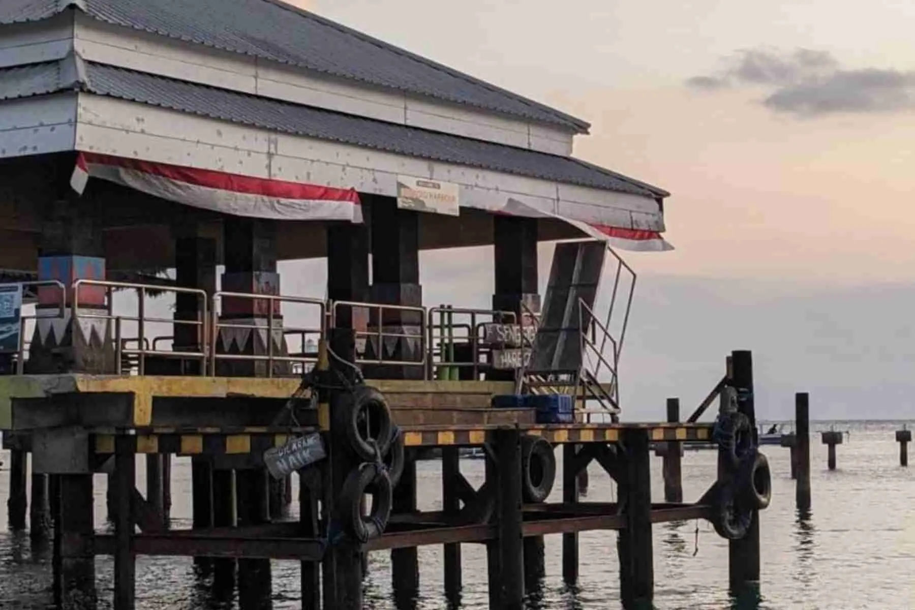 dermaga senggigi