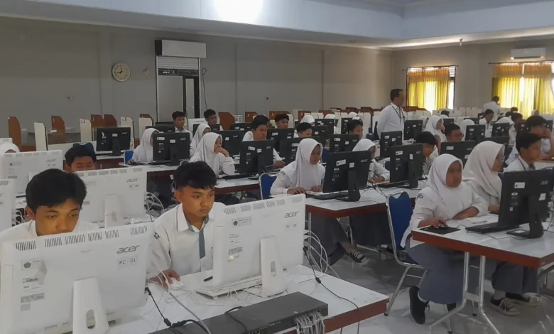 AKMI MAN 2 Mataram