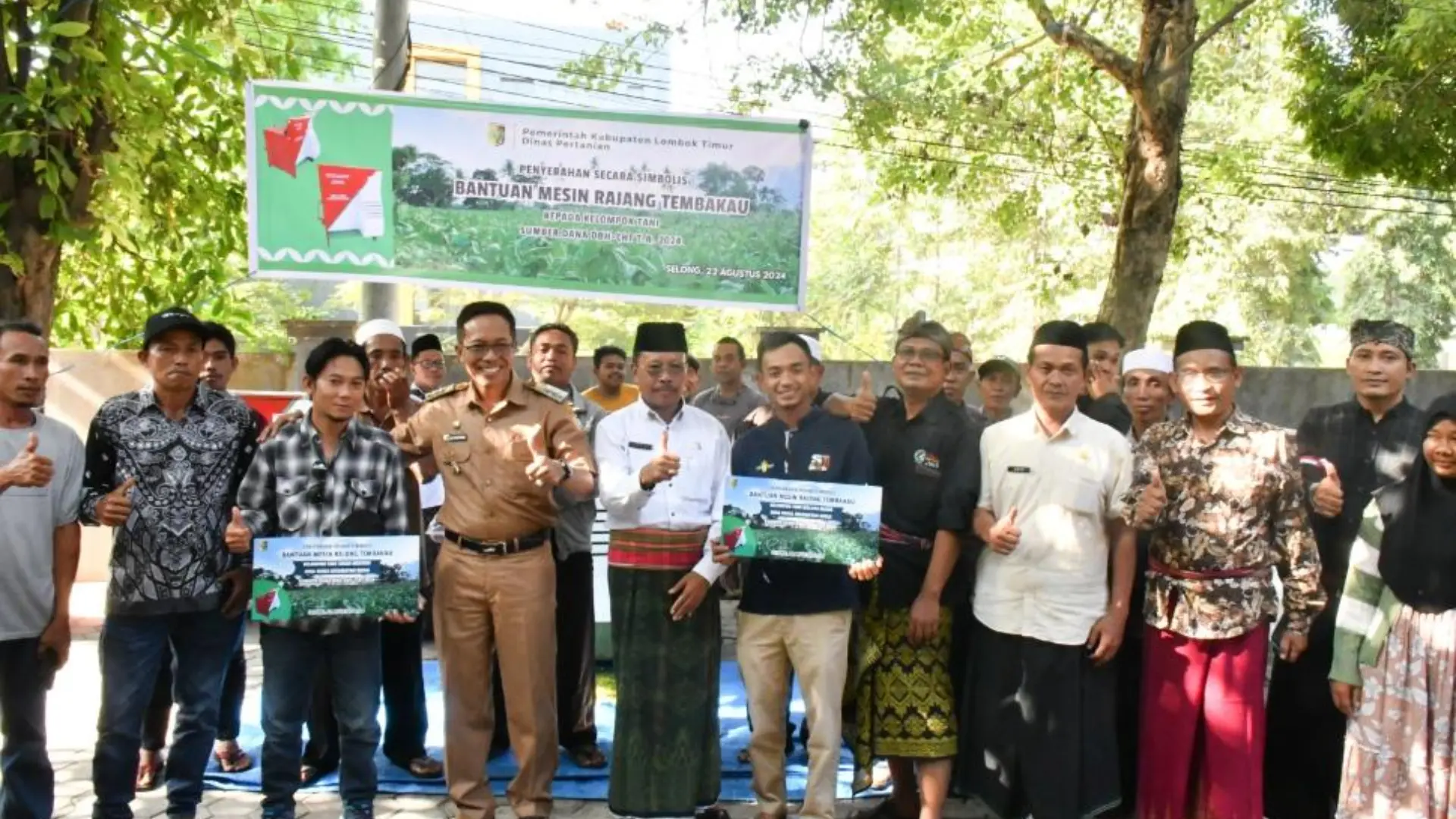 Petani tembakau Lombok Timur dapat belasan alsintan