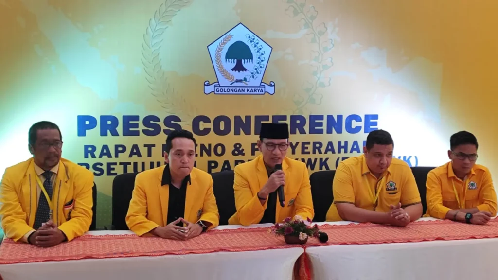 Konferensi Pers DPD Golkar NTB