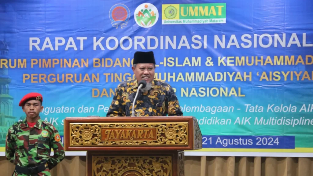 Rektor Ummat membuka Rakornas AIK PTMA 2024