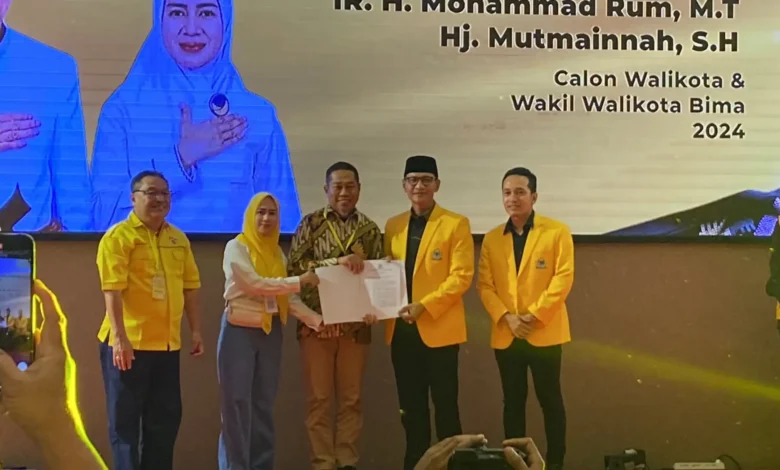 Aji Rum-Umi Innah terima SK B1KWK Partai Golkar