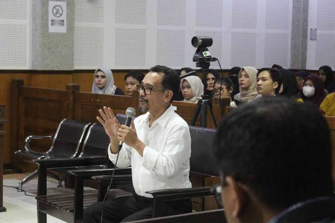 uang pengganti 1,4 milyar