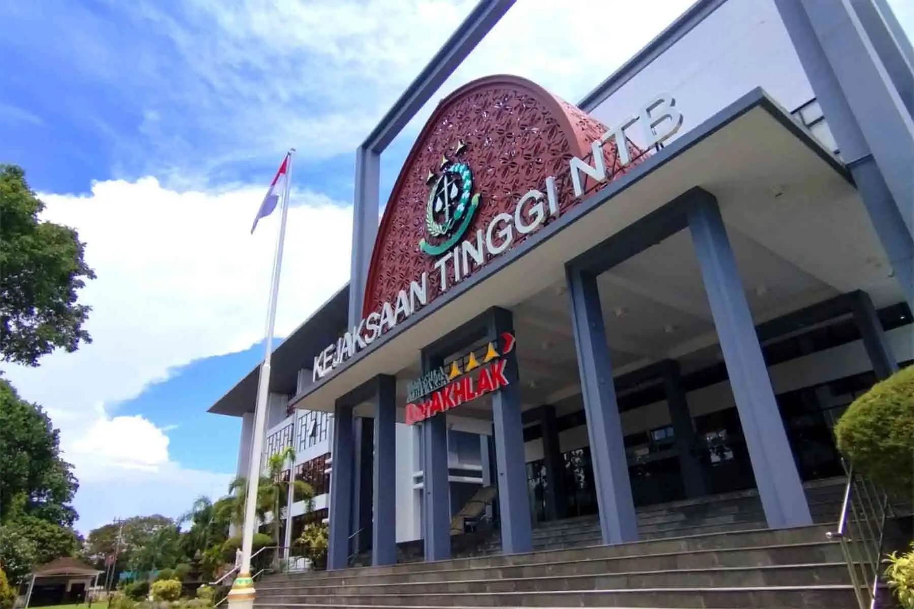 Gedung Kejati NTB Penyidikan Dugaan Korupsi Kasus NCC