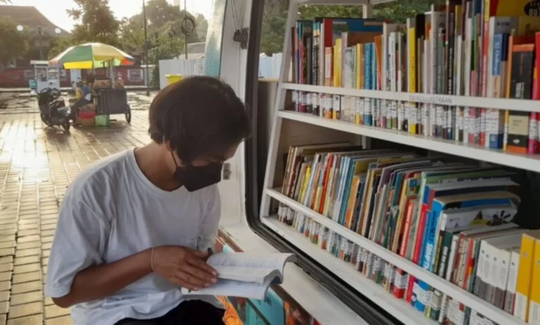 baca buku