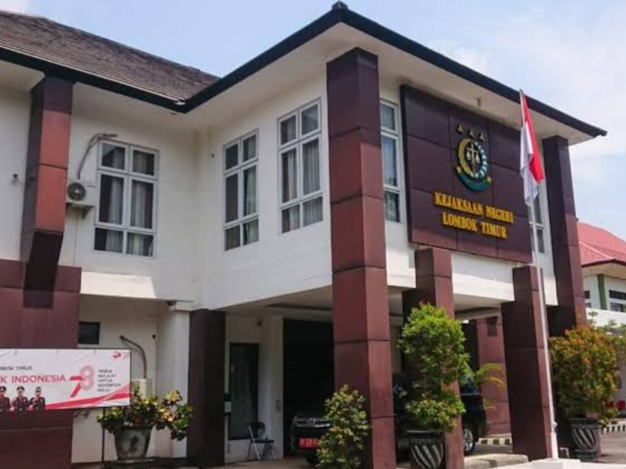 Gedung Kejari Lombok Timur Alsintan Lombok Timur 10 Proyek Embung Jerowaru Diduga Bermasalah Kasus DAK Dikbud