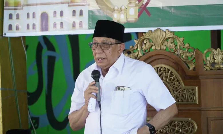 Haji Mo Jalan Hotmix Lenangguar menuju Orang Telu
