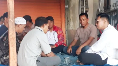 Perajin Gerabah Banyumulek Dukung Farin-Khairatun