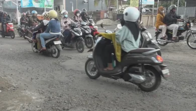 Jalan di Desa Terong Tawah