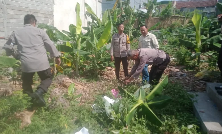bayi perempuan ditemukan tewas