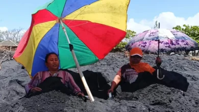 Terapi Pasir Besi Pantai Kerakat Lombok Timur