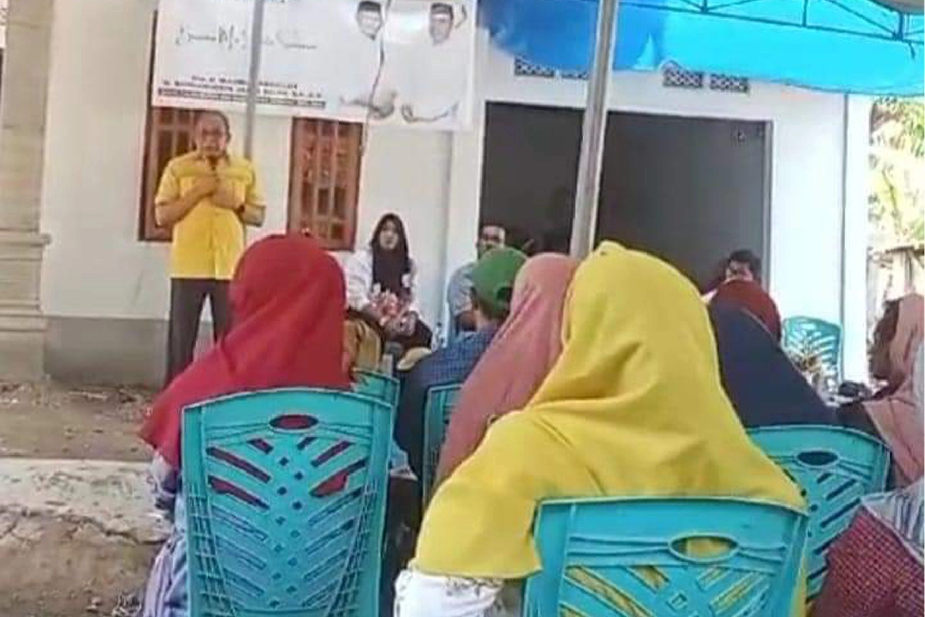 Kunjungan Haji Mo ke Desa Hijrah
