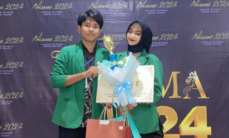 Dua Mahasiswa FH Ummat Torehkan Prestasi