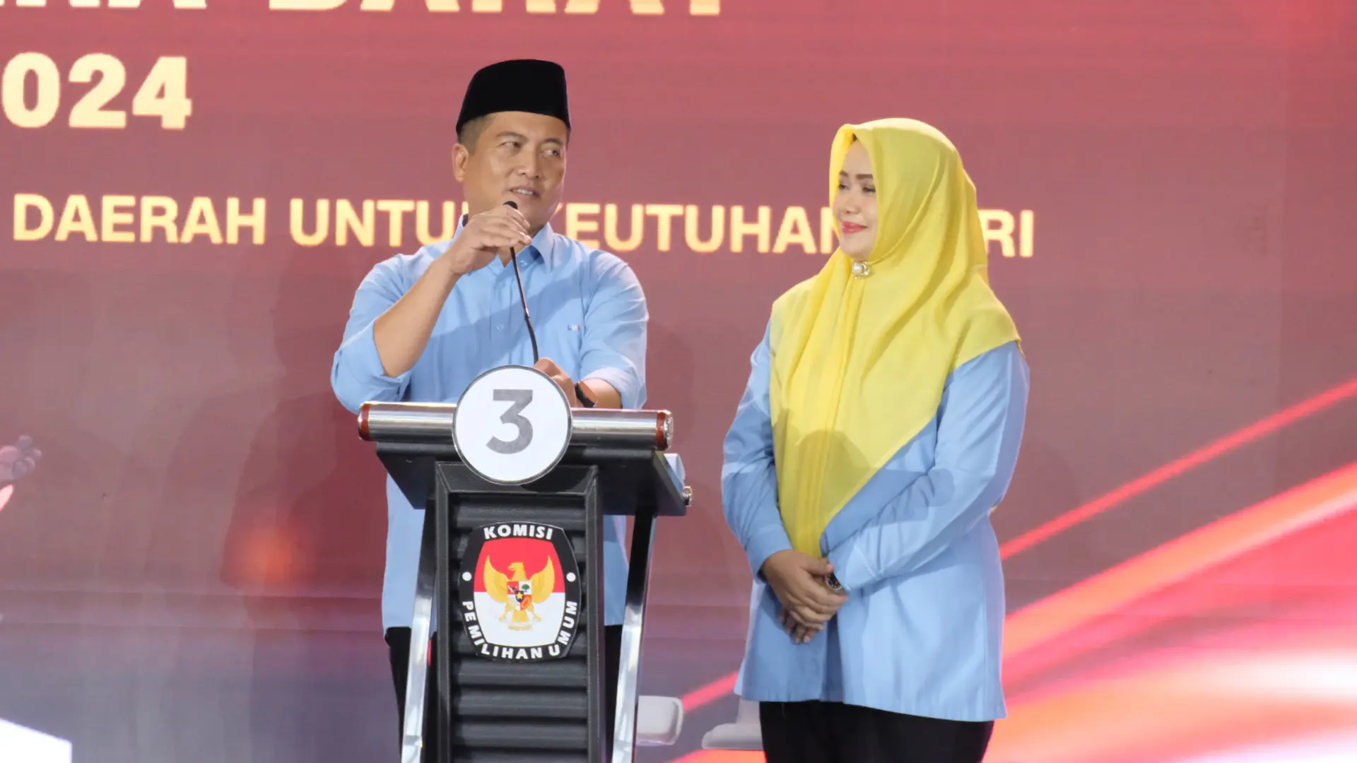 Lalu Muhamad Iqbal dan Indah Dhamayanti Putri