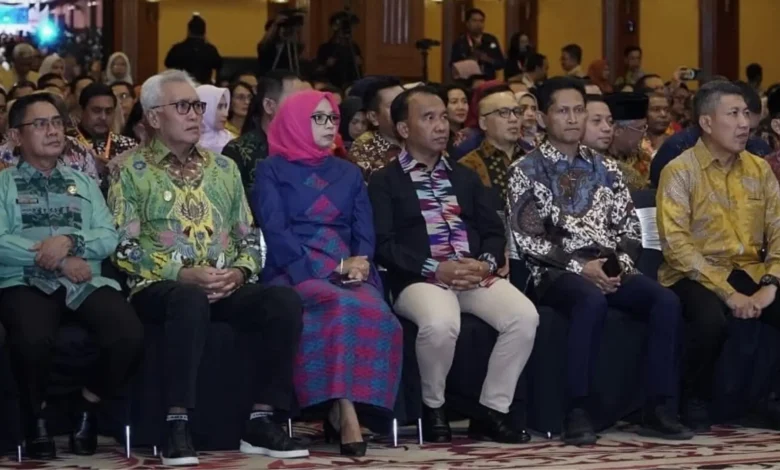 Hadiri Rakornas II Dukcapil 2024