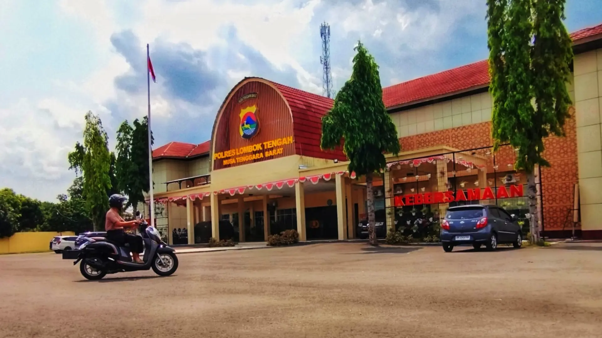 Gedung Polres Lombok Tengah