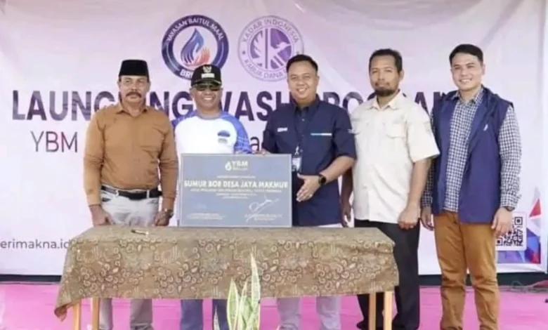 Puluhan lokasi di Kabupaten Sumbawa mendapatkan akses air bersih dan sanitasi layak.