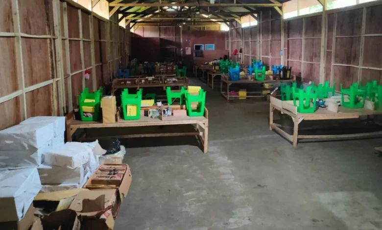 Rumah Produksi Rokok Ilegal