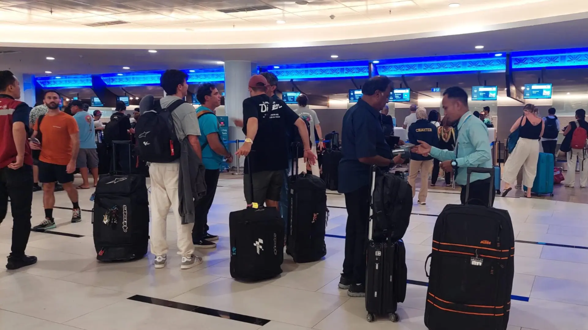 Suasana Penumpang yang melakukan penerbangan di BIL
