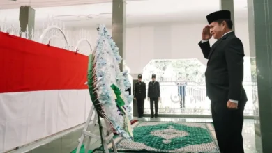 Ziarah Makam Pahlawan Nasional