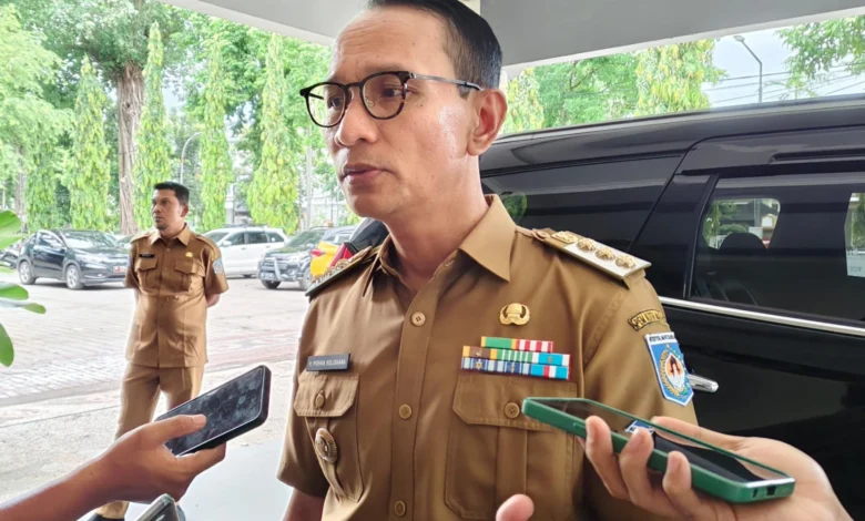 Wali Kota Mataram, Mohan Roliskana menyoroti rendahnya partisipasi pemilih di Pilkada 2024. Foto: Sita Saraswati.