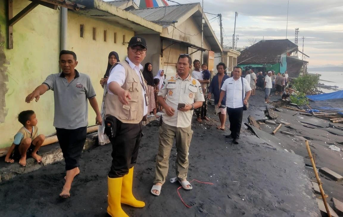 Patroli Pantai BPBD Kota Mataram