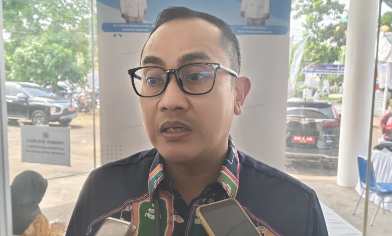 Kepala Dinas Kesehatan Kota Mataram dr. Emirald Isfihan Kasus TBC