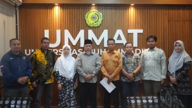 Konferensi Pers Rektor Ummat Dugaan Skandal Pejabat Teras Kampus