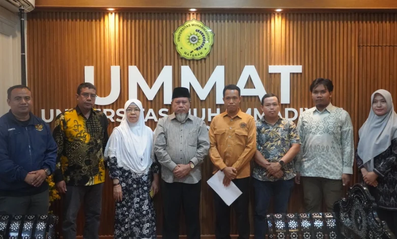 Konferensi Pers Rektor Ummat Dugaan Skandal Pejabat Teras Kampus
