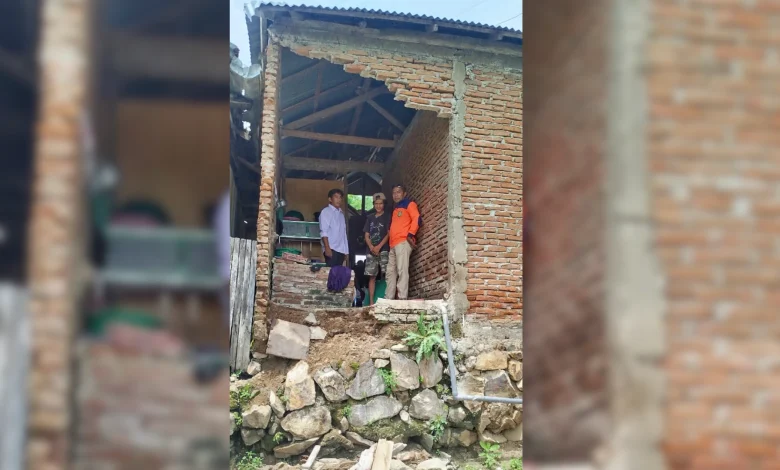 Rumah Warga Bima Rusak Akibat Gempa