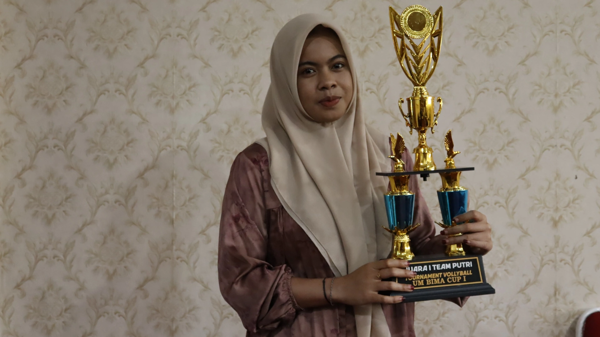 Atlet Bola Voli Tim Putri STKIP Taman Siswa Bima