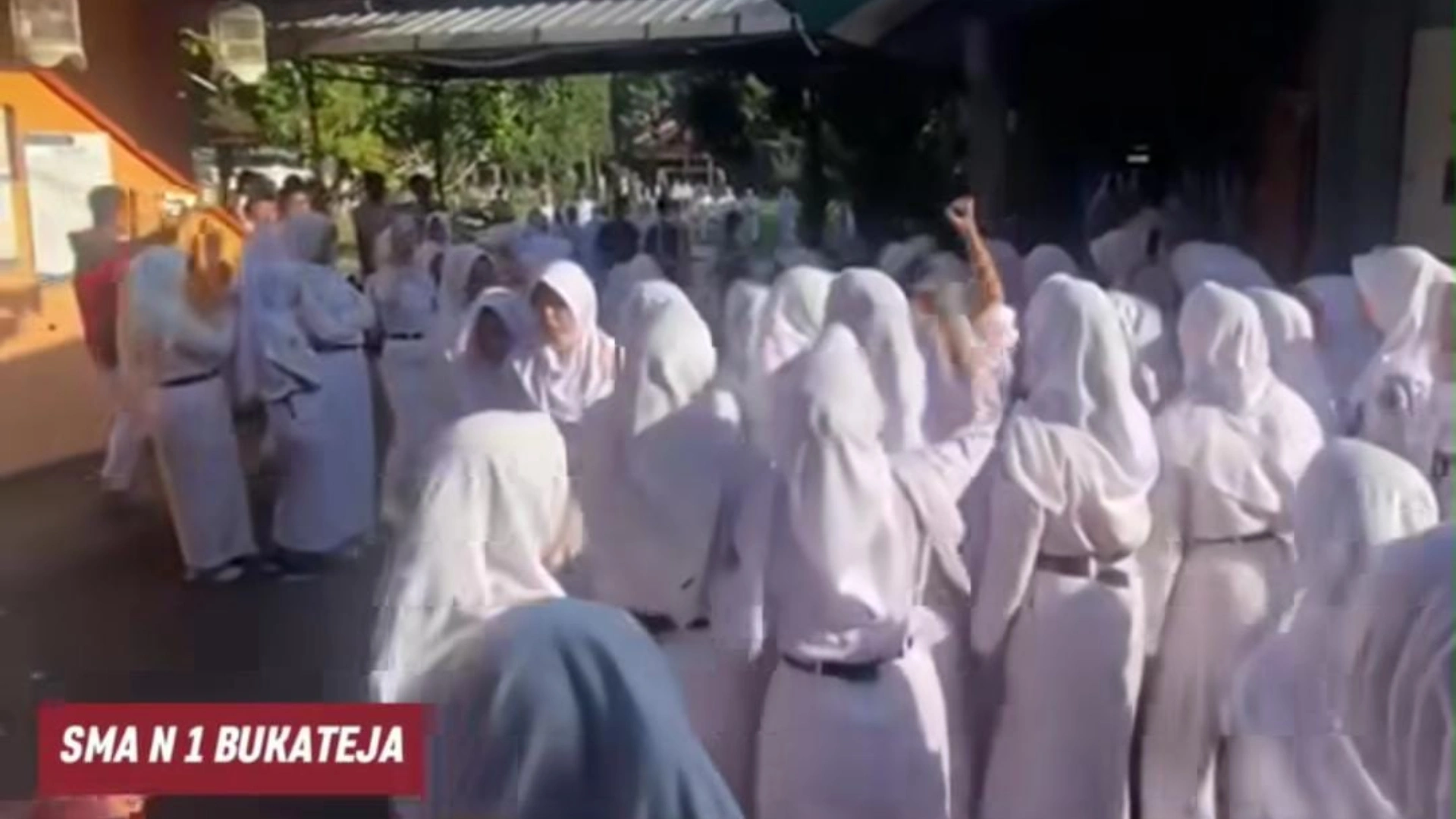Aksi Demo Siswa SMAN 1 Batuteja