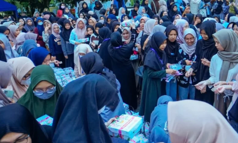 UII Bagikan Makanan Gratis untuk Buka Puasa saat Ramadan