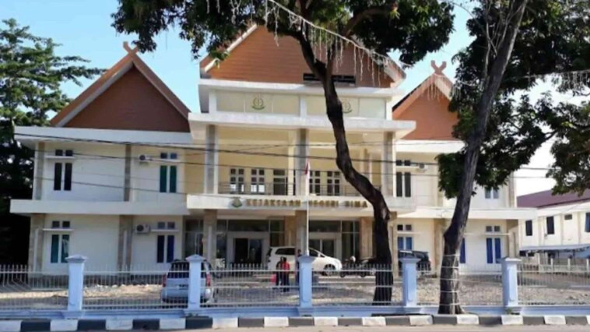 Kantor Kejari Bima Dugaan
