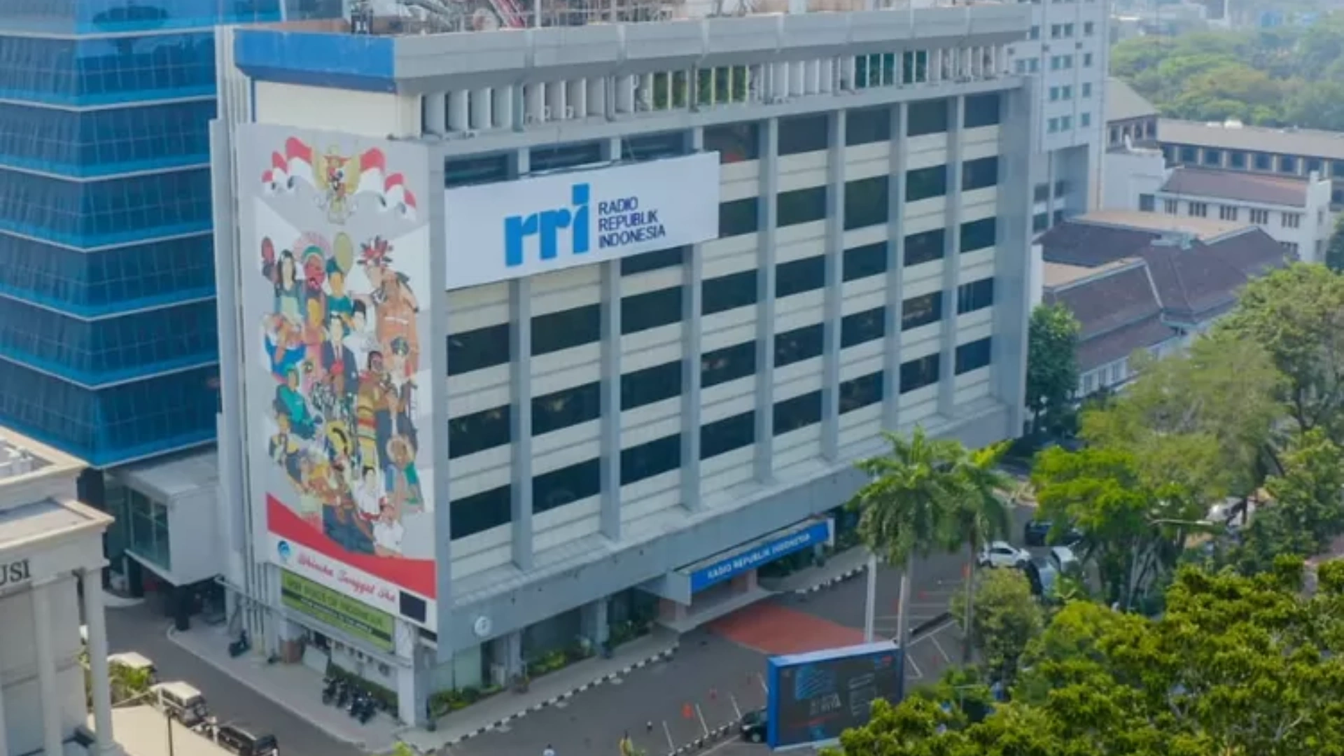 Gedung RRI di Jakarta Curhat Penyiar RRI Kena PHK
