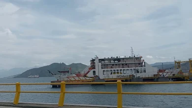 Larangan Dishub NTB Bagi Kapal Penyebrangan Kayangan - Poto Tano