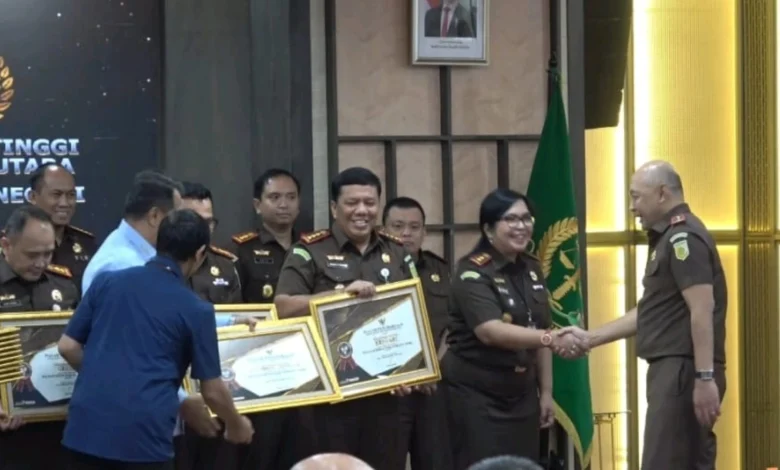 Kejari Lombok Tengah Raih Predikat Wilayah Bebas Korupsi