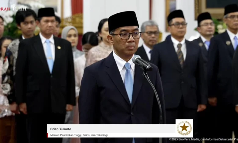 Mendiktisaintek Prof Brian Yuliarto