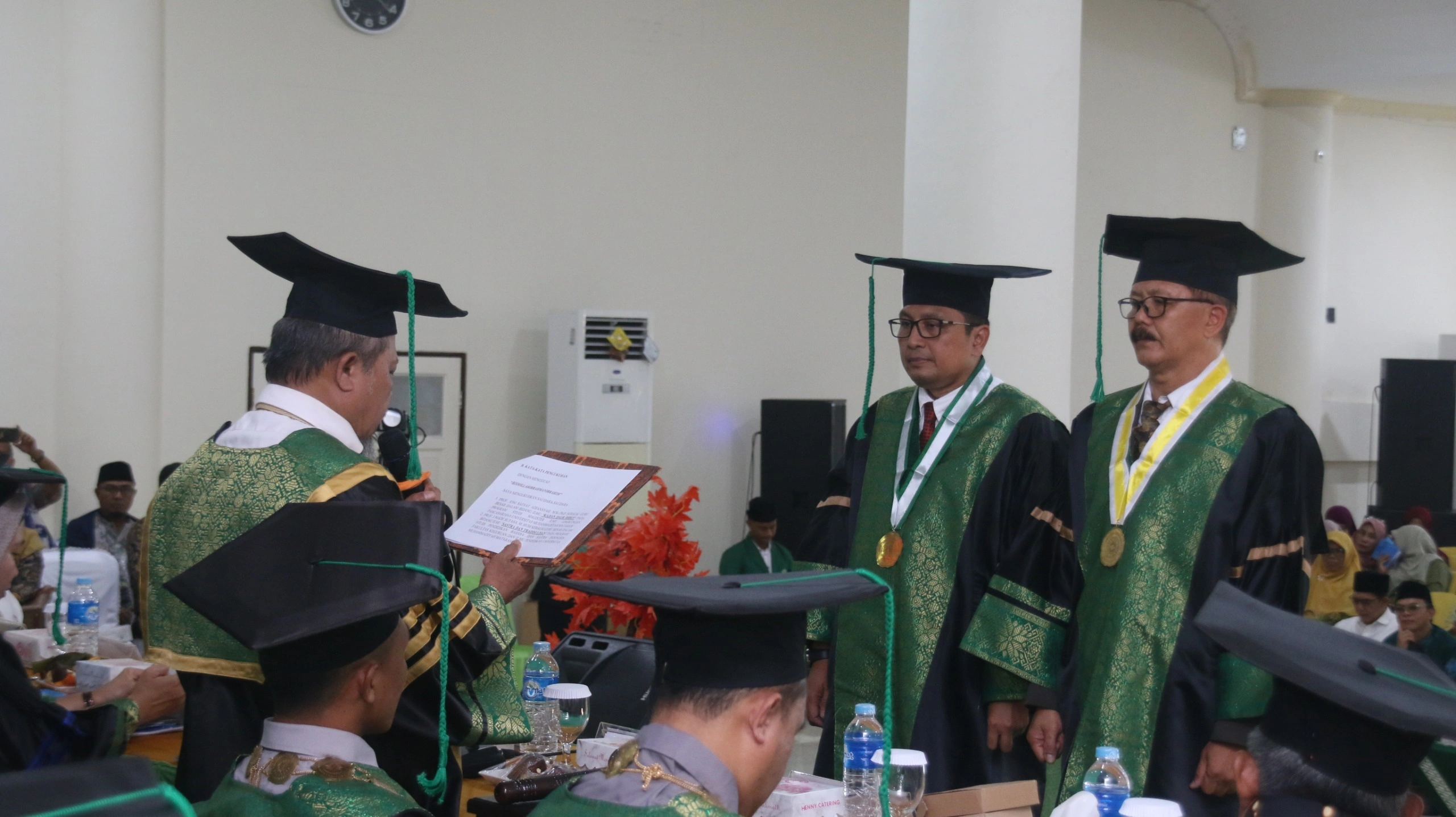 Pengukuhan Guru Besar Ummat Pertama