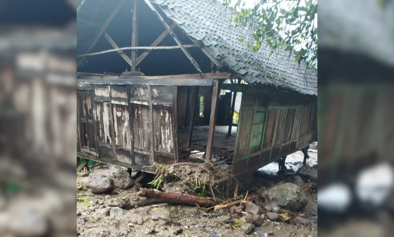 Korban Banjir dan Tanah Longsor di Wera Bima