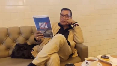 Guru Besar Ilmu Hukum Unram, Prof. Dr. Zainal Asikin. Foto: Facebook/Zakin Asik