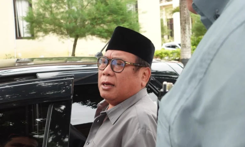 Mantan Bupati Lombok Tengah Suhaili FT Bakal Laporkan Polres