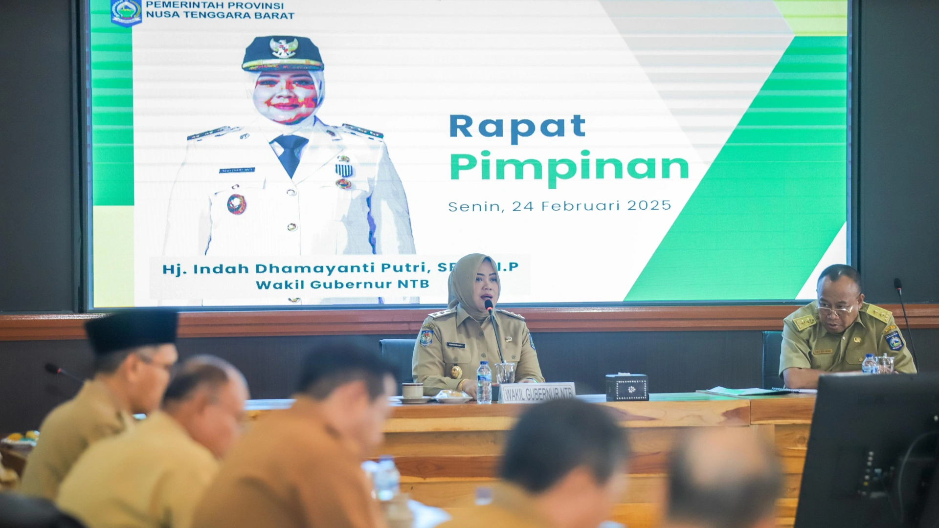 Wagub NTB Indah Dhamayanti Putri Pimpin Rapim Perdana Pemprov