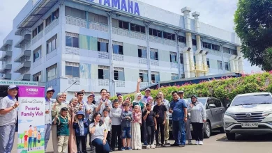 Potret Family Visit di Pabrik PT Yamaha Music Manufacturing Indonesia. Foto: Instagram @llyah_lylah.