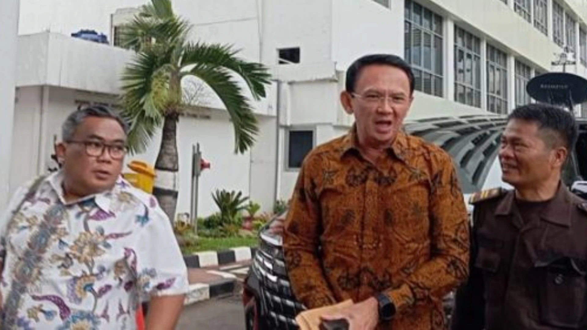 Ahok Penuhi Panggilan Kejagung