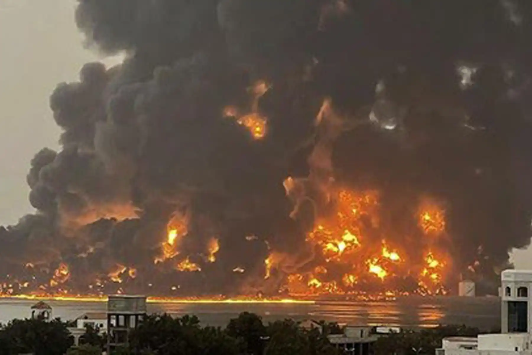Amerika Serikat melancarkan serangan udara terhadap milisi Houthi